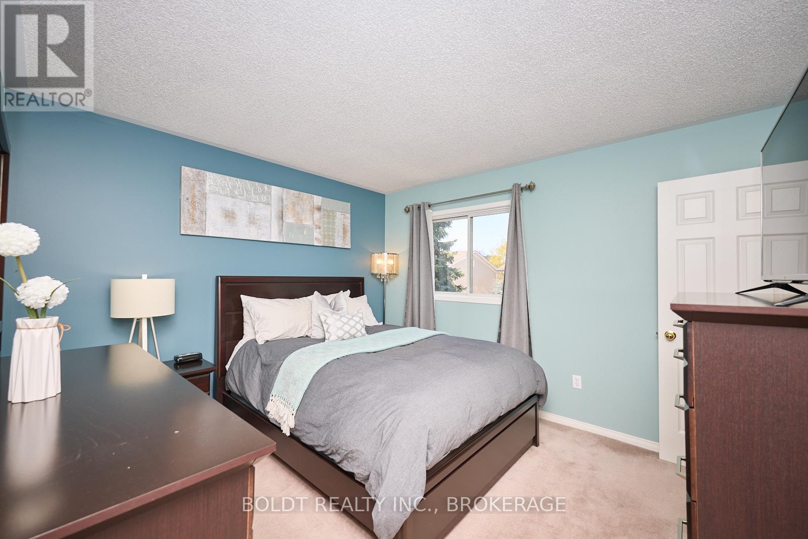 184 Dorothy Street, St. Catharines (Lakeport), Ontario  L2N 7R4 - Photo 13 - X12111911