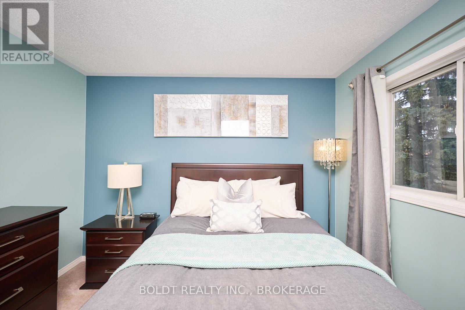 184 Dorothy Street, St. Catharines (Lakeport), Ontario  L2N 7R4 - Photo 14 - X12111911