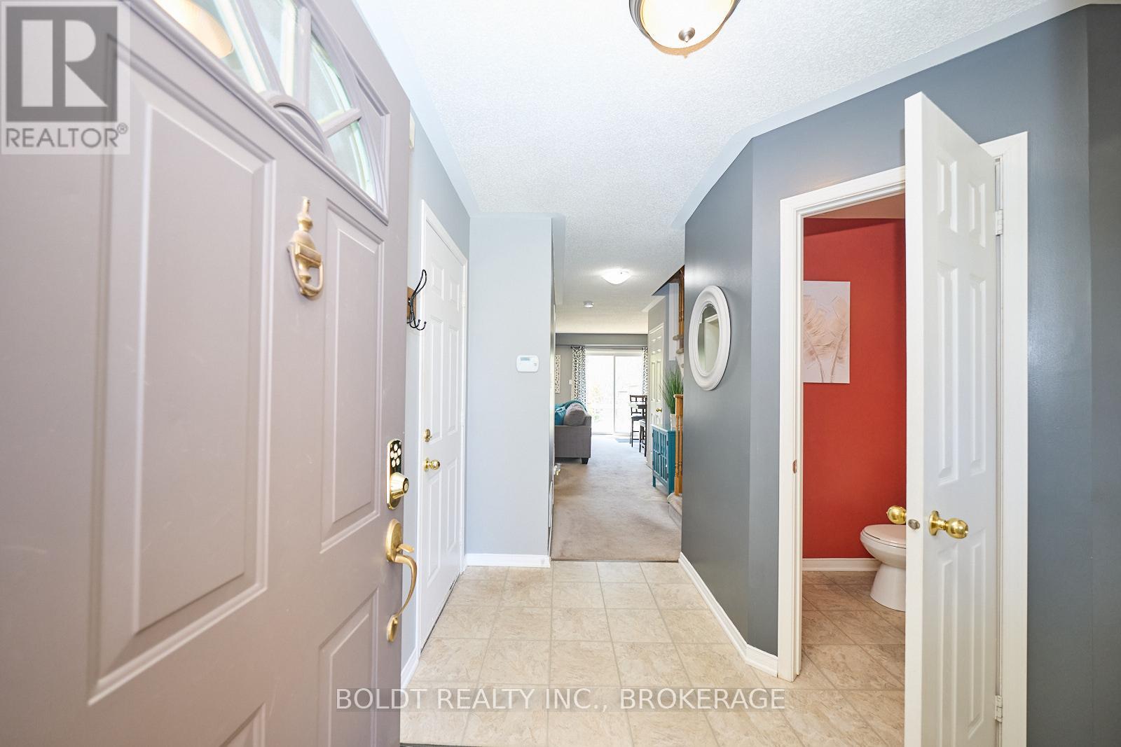 184 Dorothy Street, St. Catharines (Lakeport), Ontario  L2N 7R4 - Photo 3 - X12111911