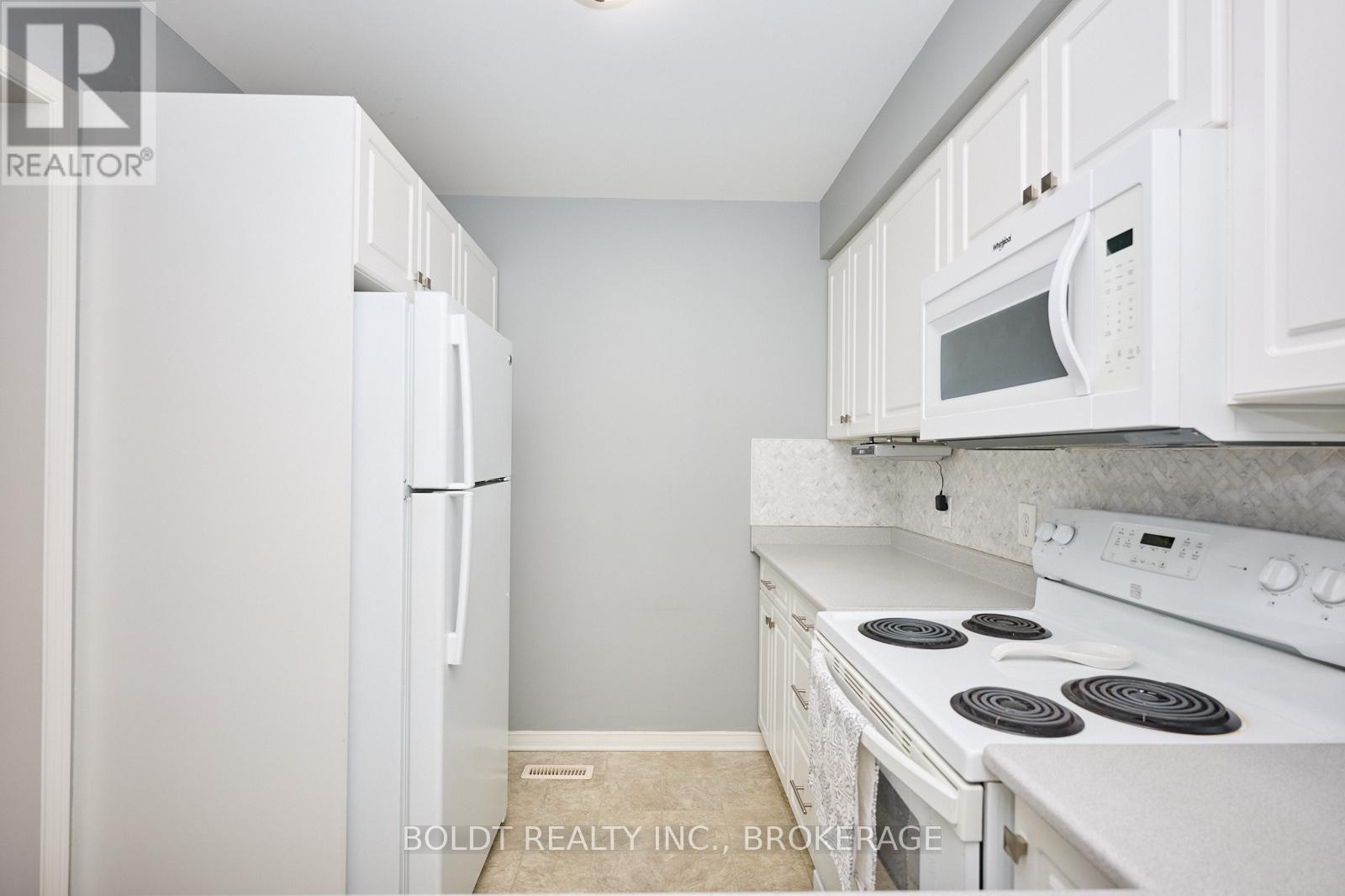 184 Dorothy Street, St. Catharines (Lakeport), Ontario  L2N 7R4 - Photo 7 - X12111911