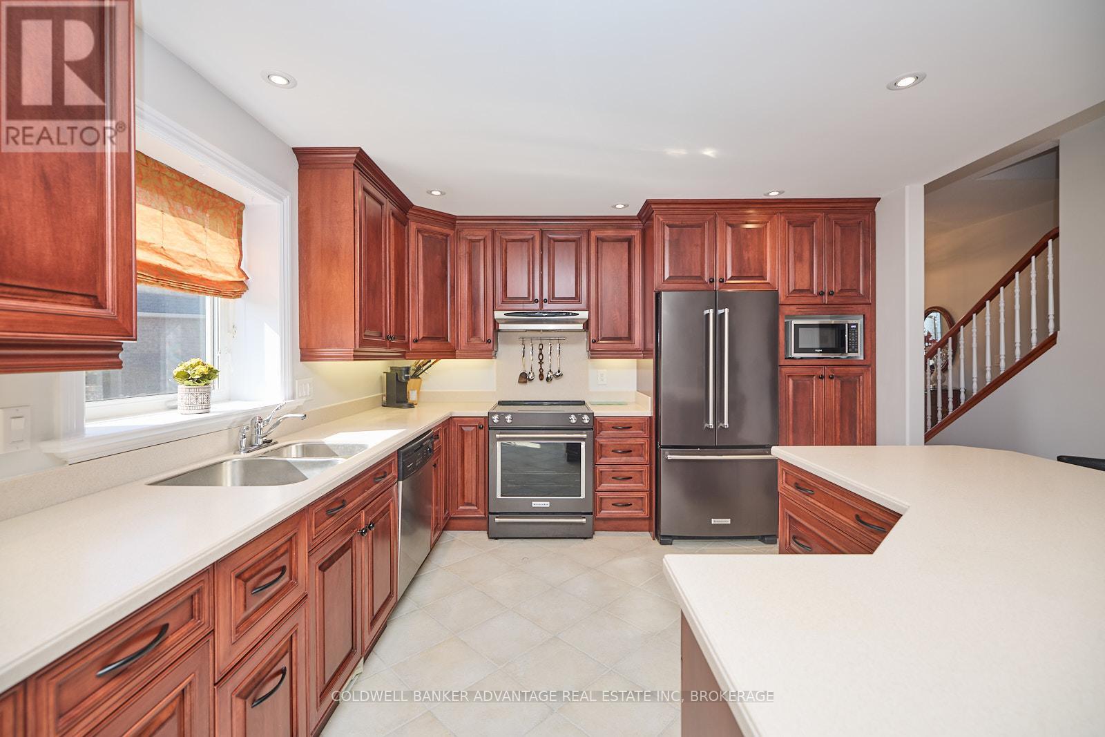 138 Loretta Drive, Niagara-On-The-Lake (Virgil), Ontario  L0S 1T0 - Photo 16 - X12111941