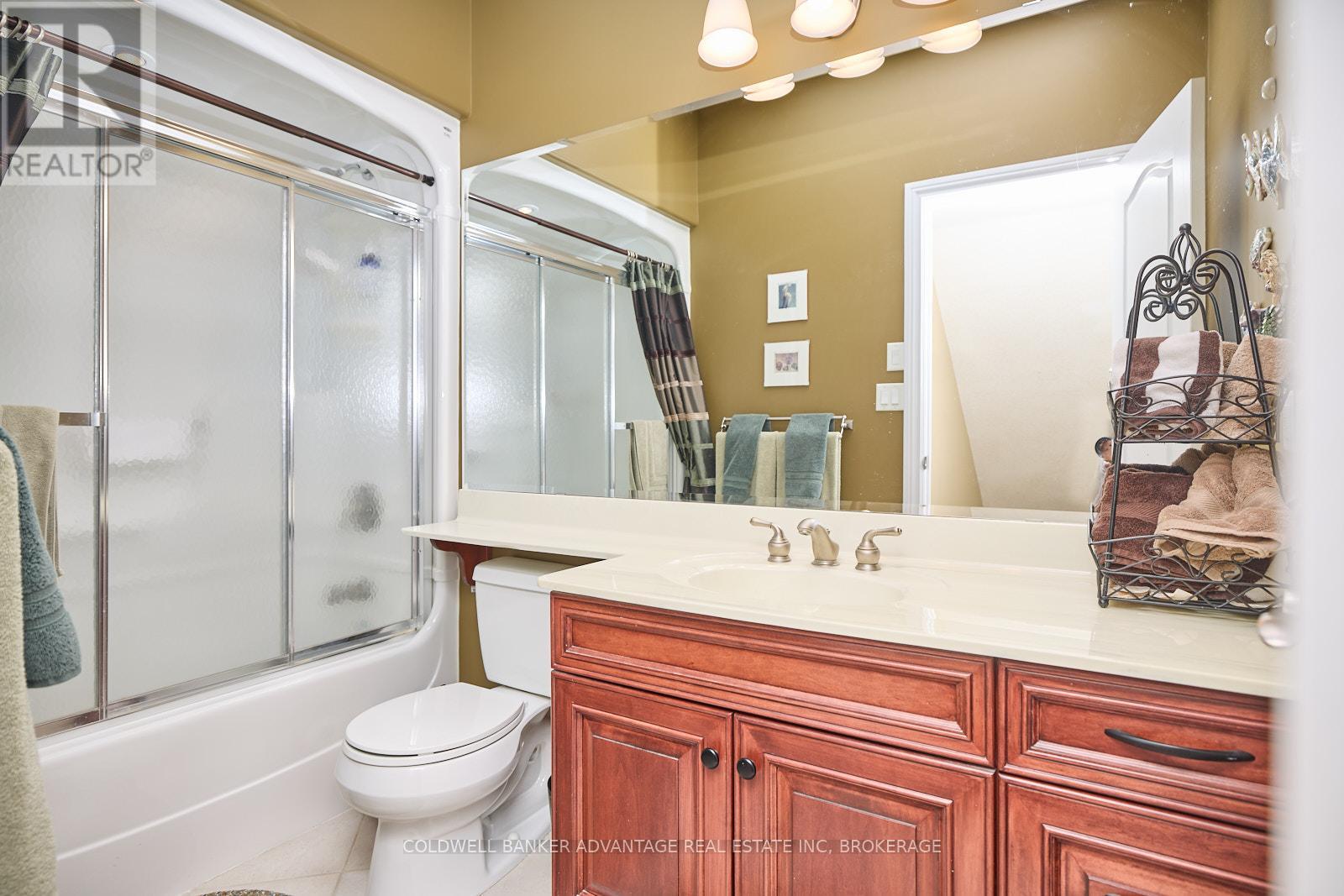 138 Loretta Drive, Niagara-On-The-Lake (Virgil), Ontario  L0S 1T0 - Photo 22 - X12111941