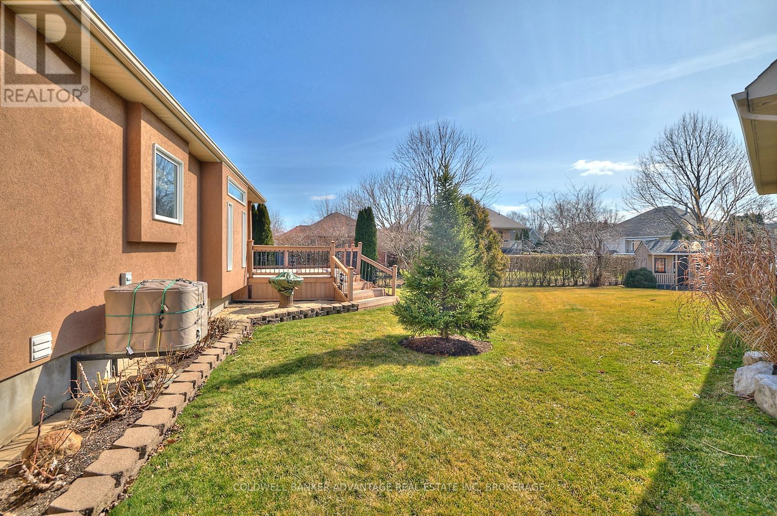 138 Loretta Drive, Niagara-On-The-Lake (Virgil), Ontario  L0S 1T0 - Photo 4 - X12111941