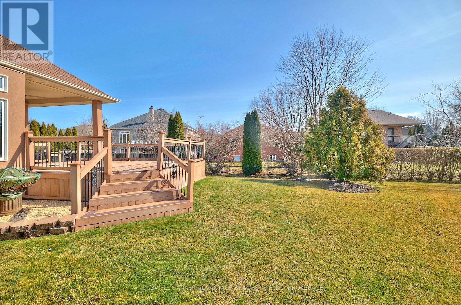 138 Loretta Drive, Niagara-On-The-Lake (Virgil), Ontario  L0S 1T0 - Photo 5 - X12111941