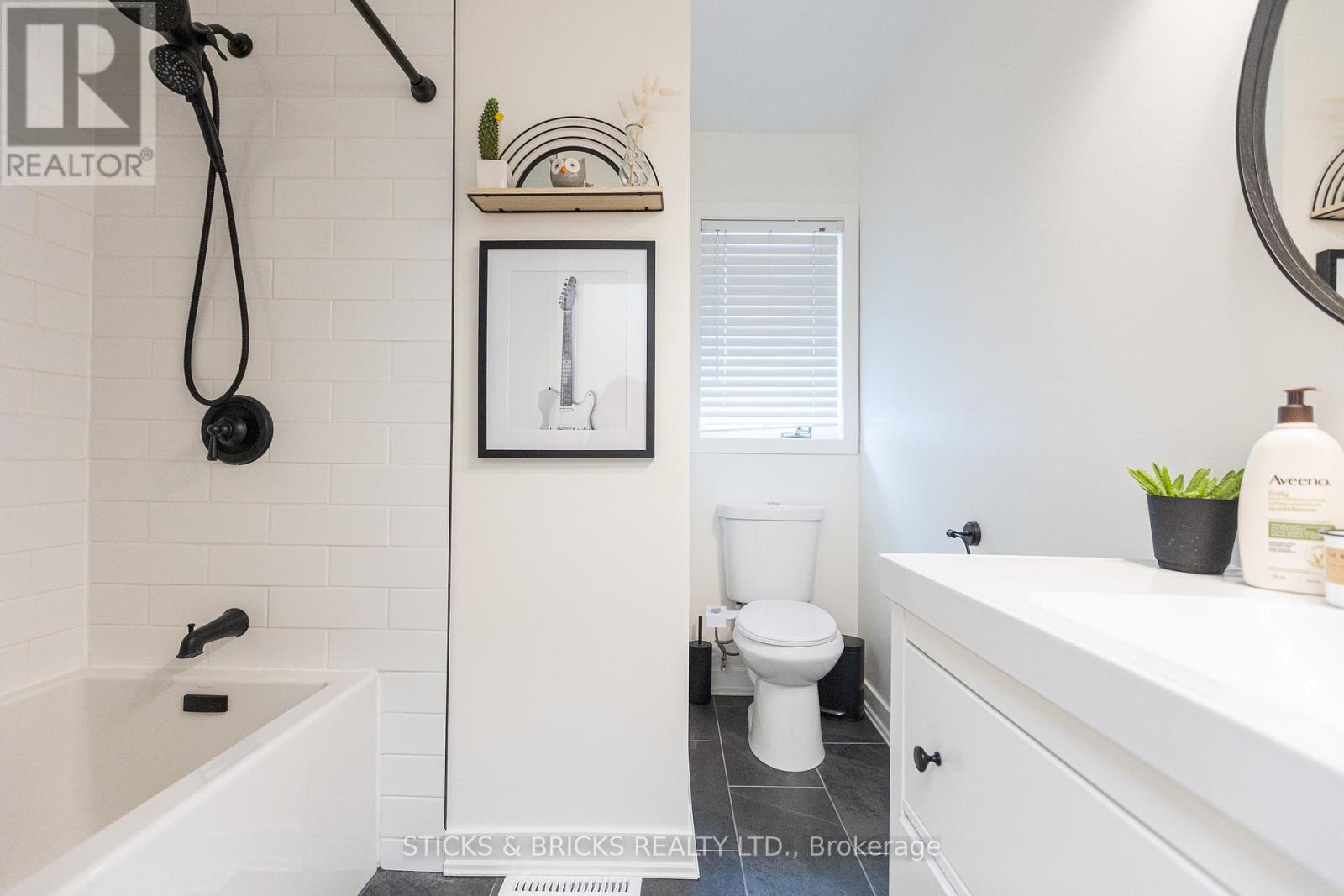91 Elgin Street, Thorold (Thorold Downtown), Ontario  L2V 3B8 - Photo 16 - X12112052