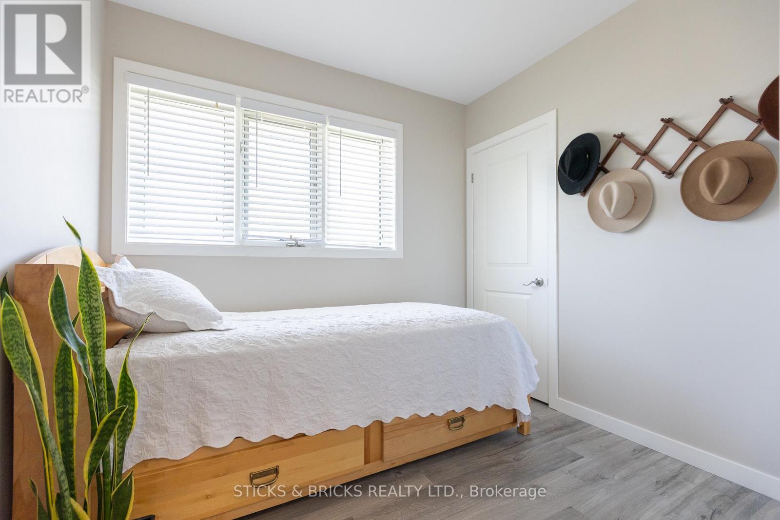 91 Elgin Street, Thorold (Thorold Downtown), Ontario  L2V 3B8 - Photo 20 - X12112052