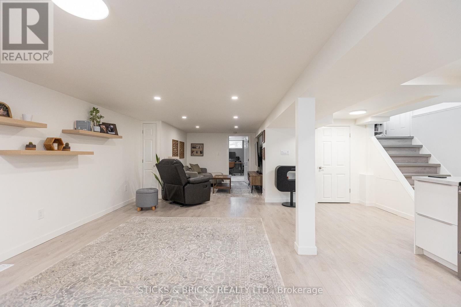 91 Elgin Street, Thorold (Thorold Downtown), Ontario  L2V 3B8 - Photo 23 - X12112052