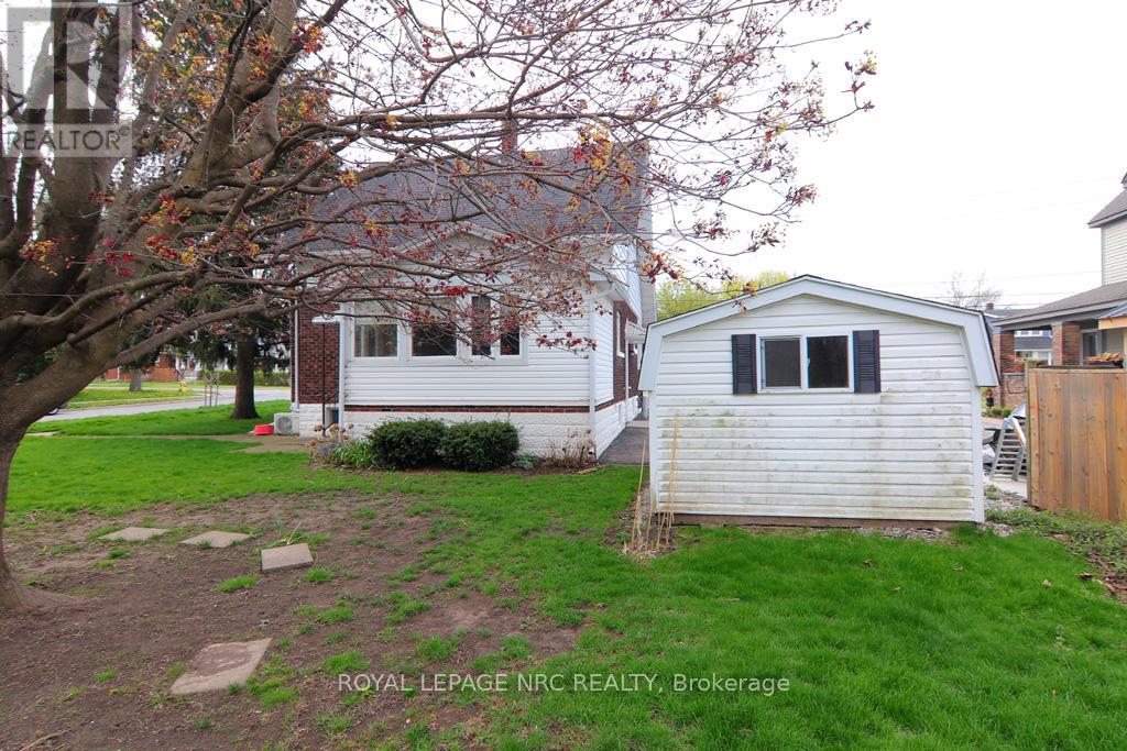 300 Phipps Street, Fort Erie (Central), Ontario  L2A 2V6 - Photo 14 - X12120493