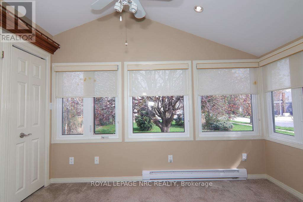 300 Phipps Street, Fort Erie (Central), Ontario  L2A 2V6 - Photo 23 - X12120493