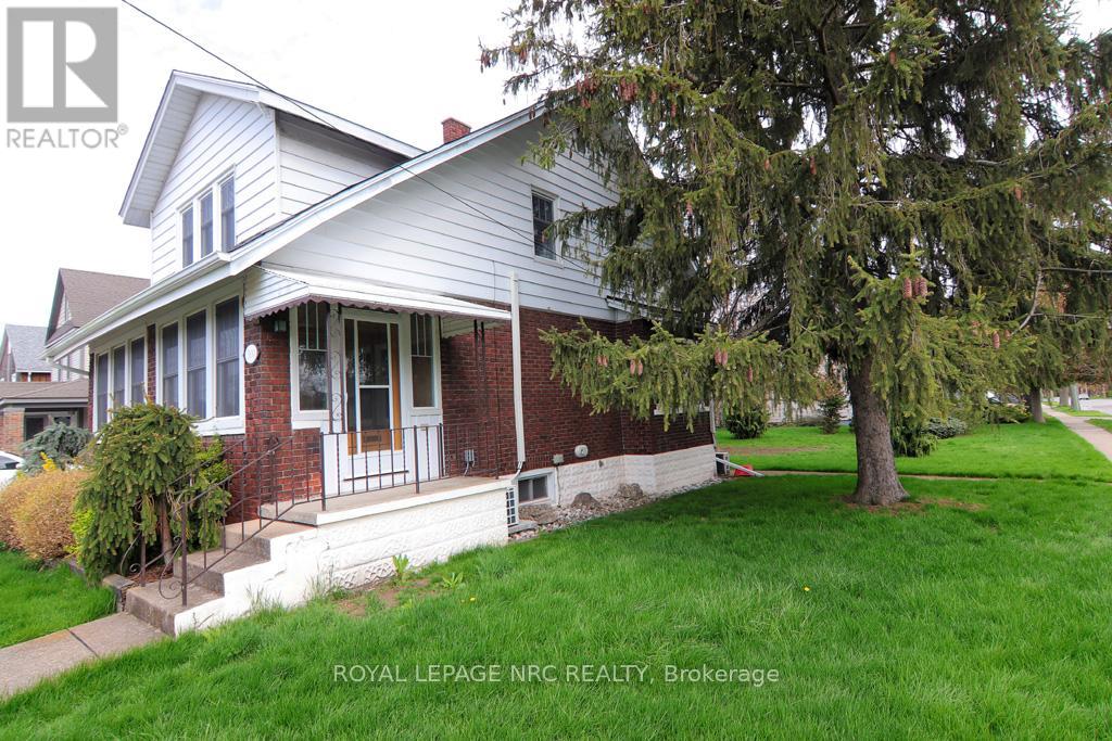 300 Phipps Street, Fort Erie (Central), Ontario  L2A 2V6 - Photo 7 - X12120493