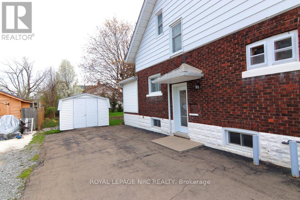 300 Phipps Street, Fort Erie (Central), Ontario  L2A 2V6 - Photo 9 - X12120493