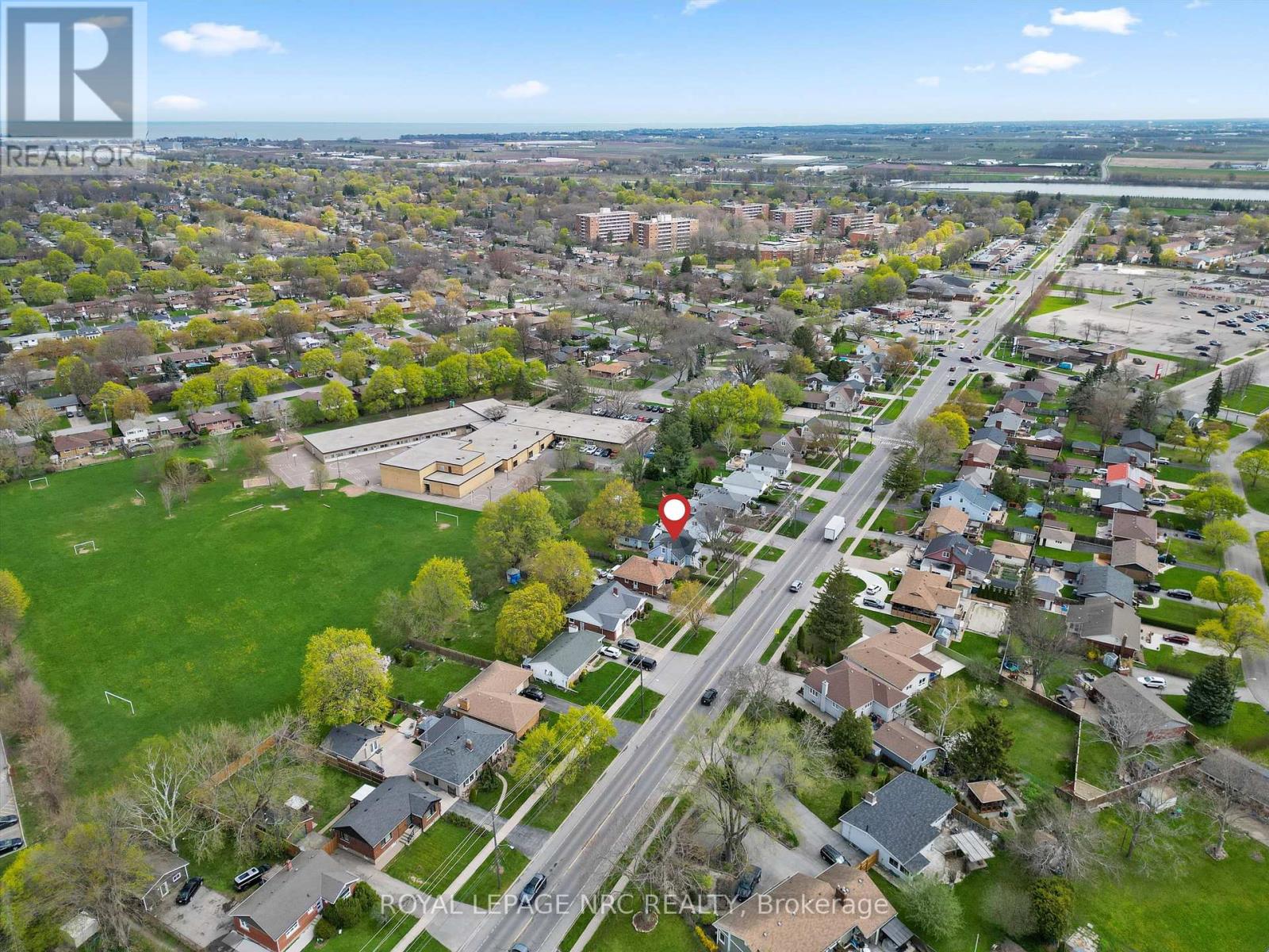 553 Carlton Street, St. Catharines (Carlton/bunting), Ontario  L2M 4X6 - Photo 33 - X12218197