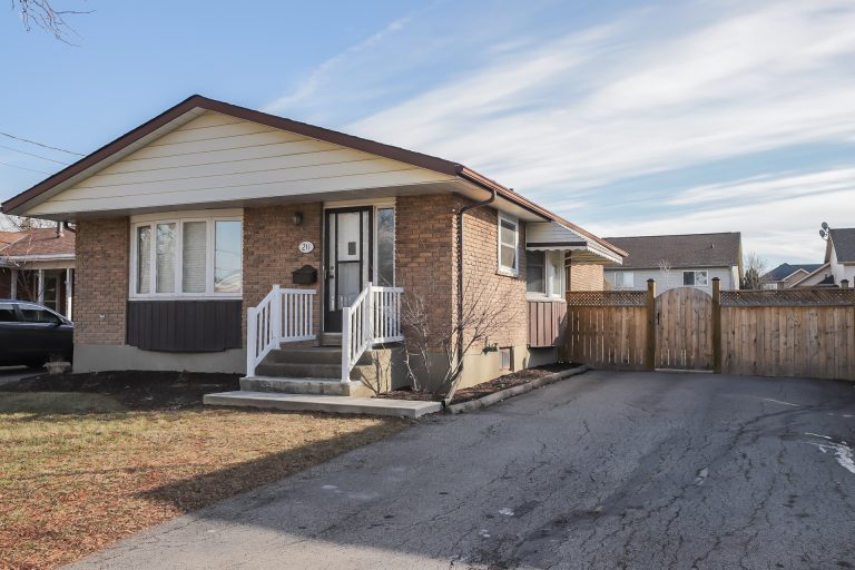211 Rykert Street, St.Catharines JORDAN CLARK