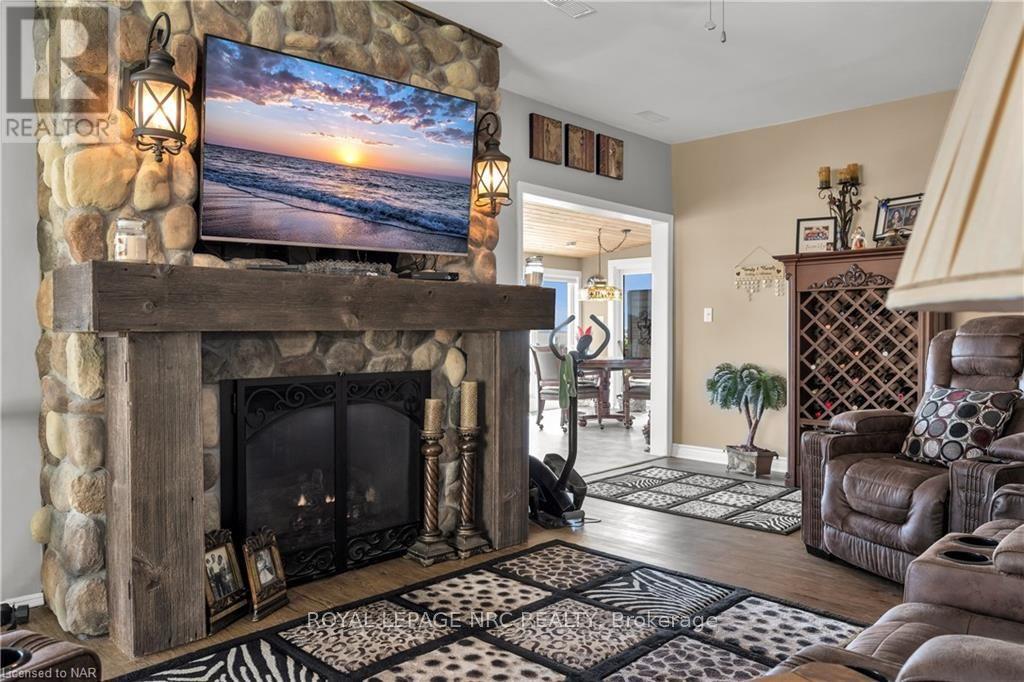 8 Hoover Point Lane, Haldimand, Ontario  N0A 1P0 - Photo 11 - X9412725