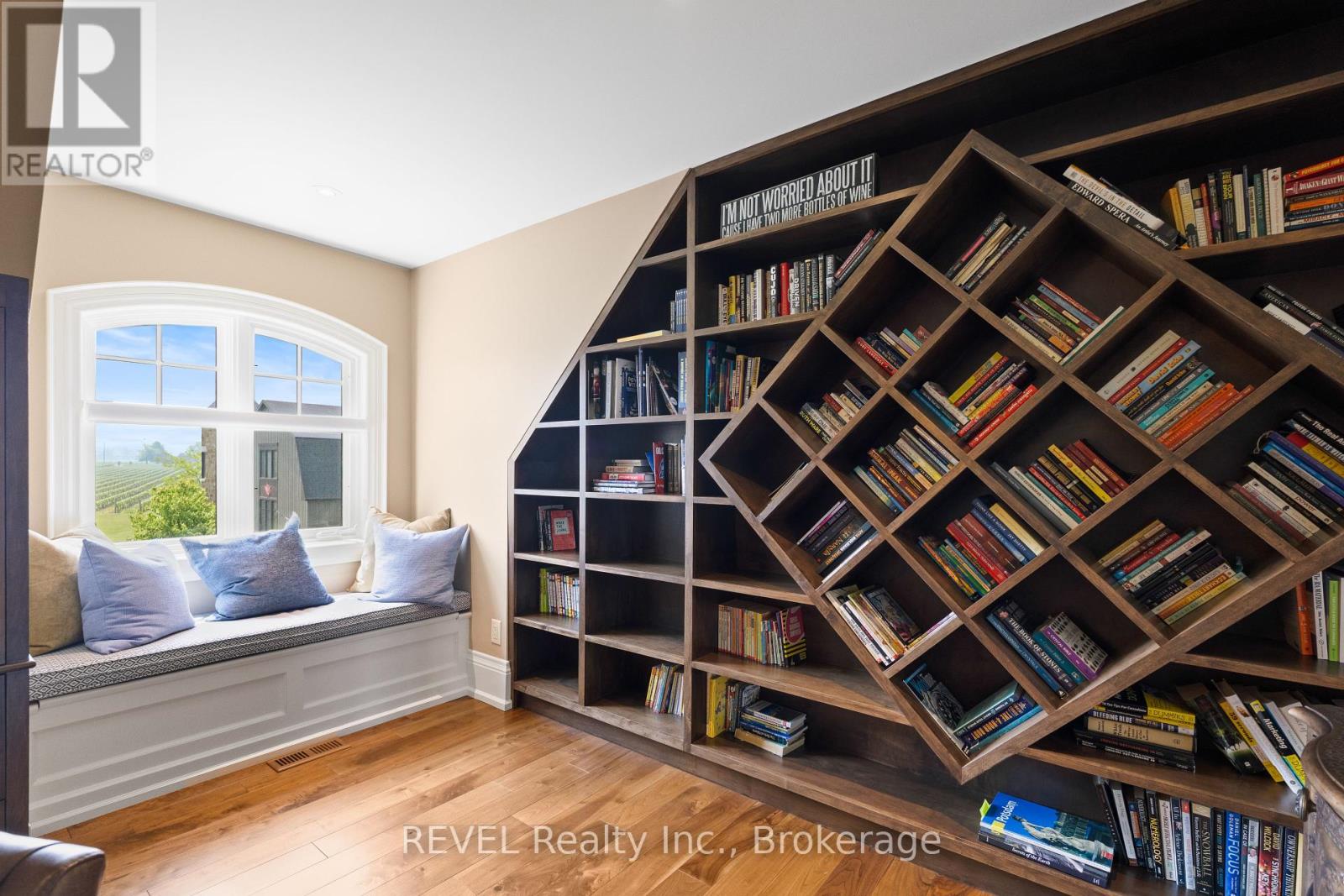 1234 Lakeshore Road N, Niagara-On-The-Lake, Ontario  L0S 1J0 - Photo 38 - X12061419