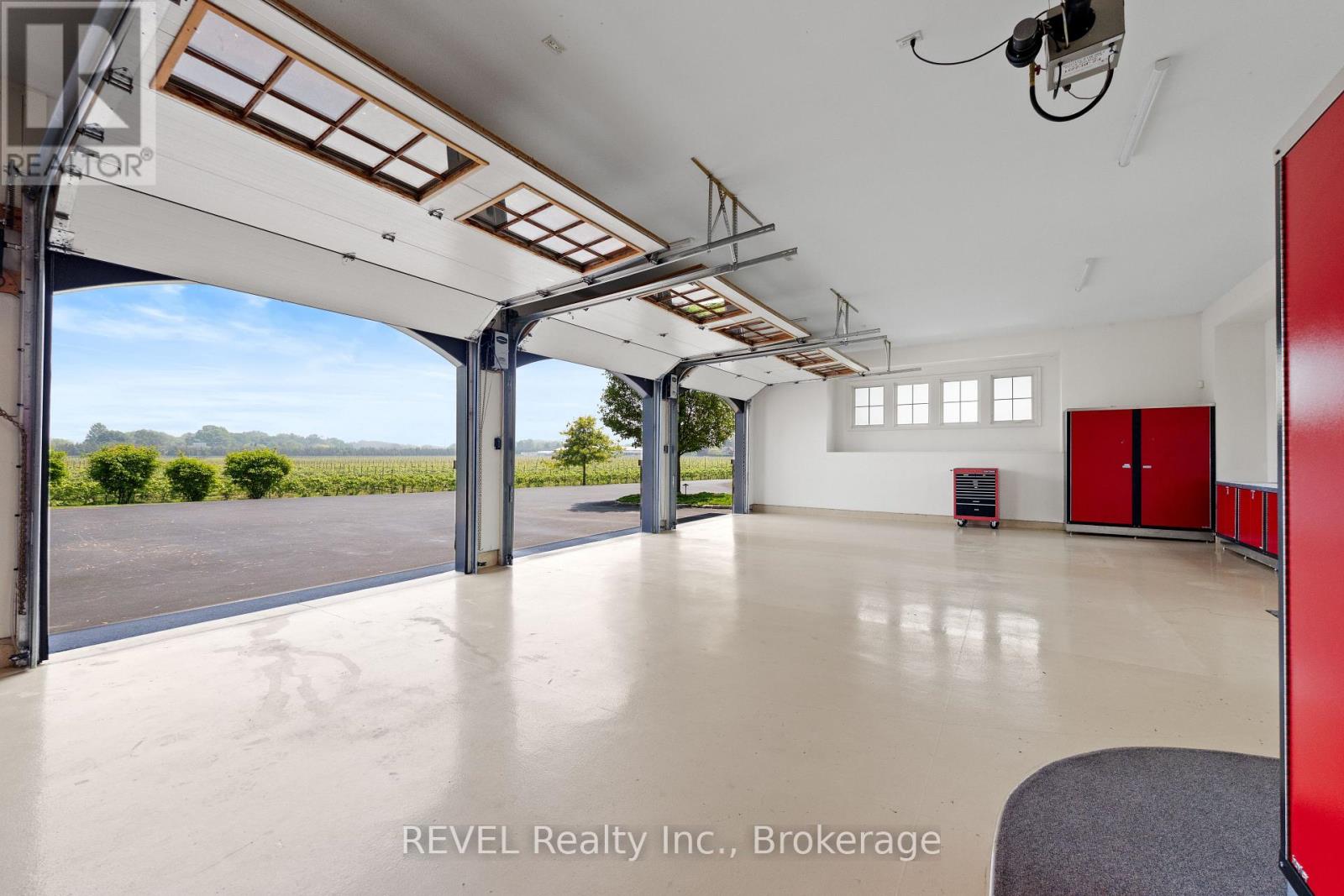 1234 Lakeshore Road N, Niagara-On-The-Lake, Ontario  L0S 1J0 - Photo 49 - X12061419