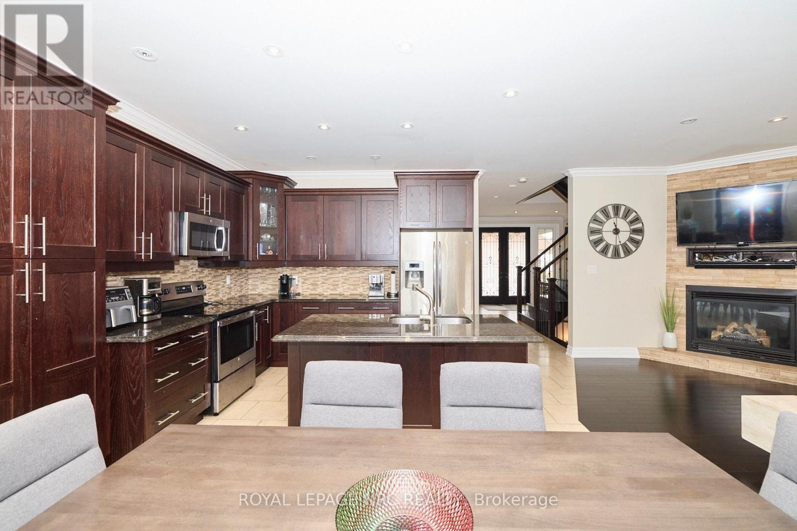 5784 Ironwood Street, Niagara Falls, Ontario  L2H 0G4 - Photo 9 - X12161687