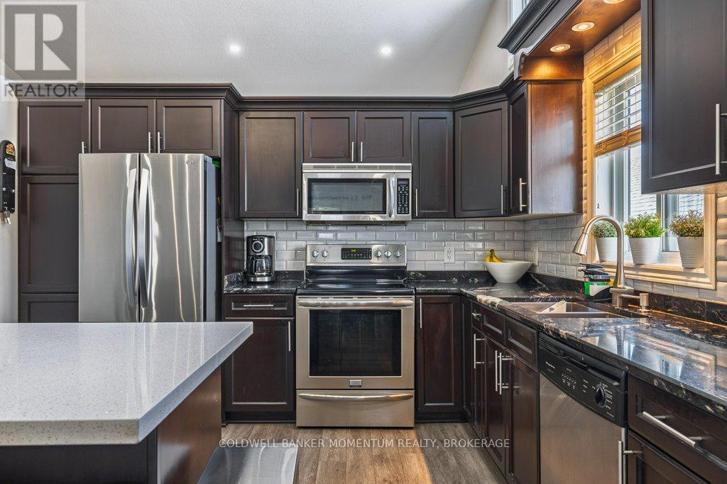 7088 Parkside Road, Niagara Falls, Ontario  L2H 3L6 - Photo 10 - X12189054