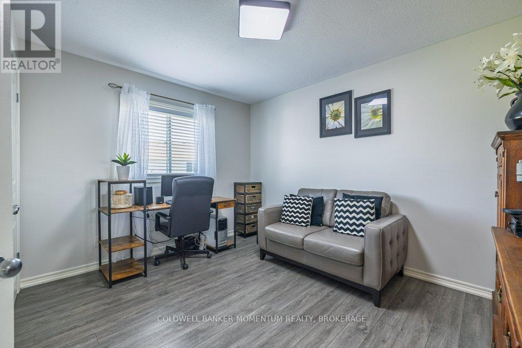 7088 Parkside Road, Niagara Falls, Ontario  L2H 3L6 - Photo 13 - X12189054