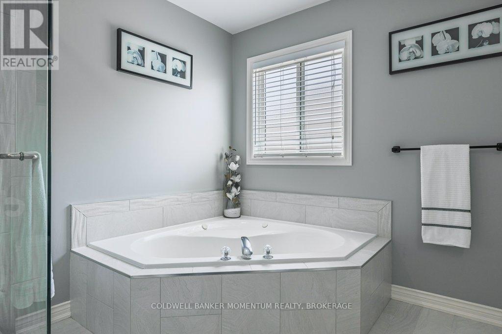 7088 Parkside Road, Niagara Falls, Ontario  L2H 3L6 - Photo 15 - X12189054