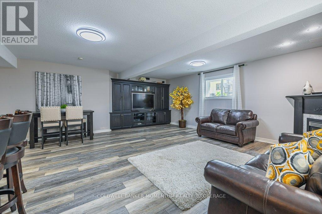 7088 Parkside Road, Niagara Falls, Ontario  L2H 3L6 - Photo 18 - X12189054