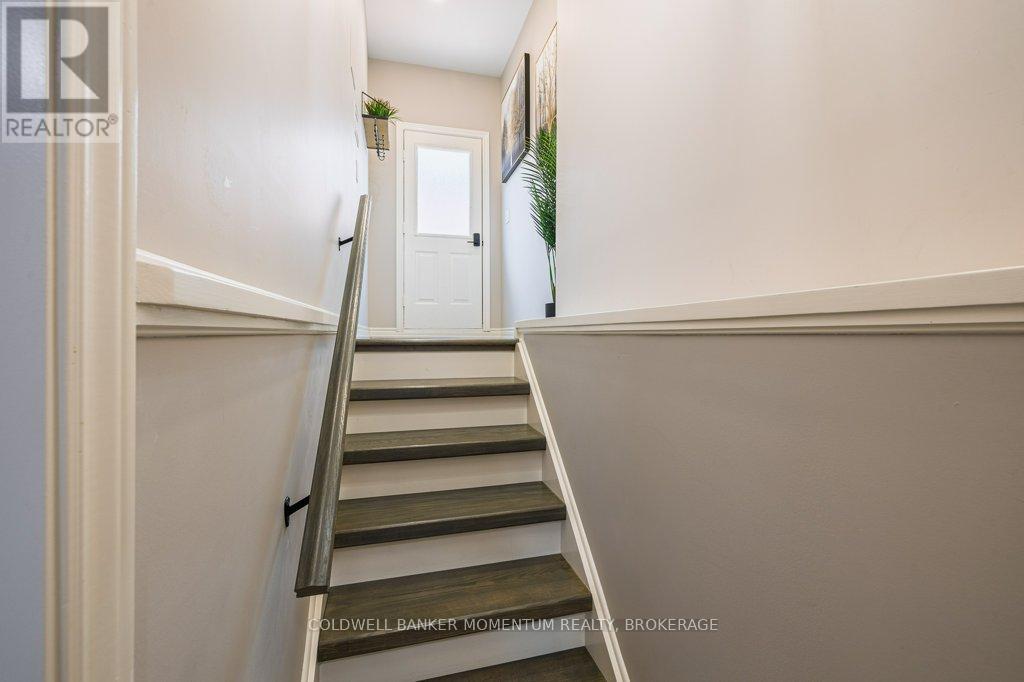 7088 Parkside Road, Niagara Falls, Ontario  L2H 3L6 - Photo 25 - X12189054