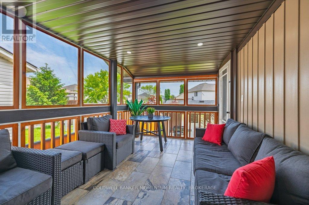 7088 Parkside Road, Niagara Falls, Ontario  L2H 3L6 - Photo 27 - X12189054