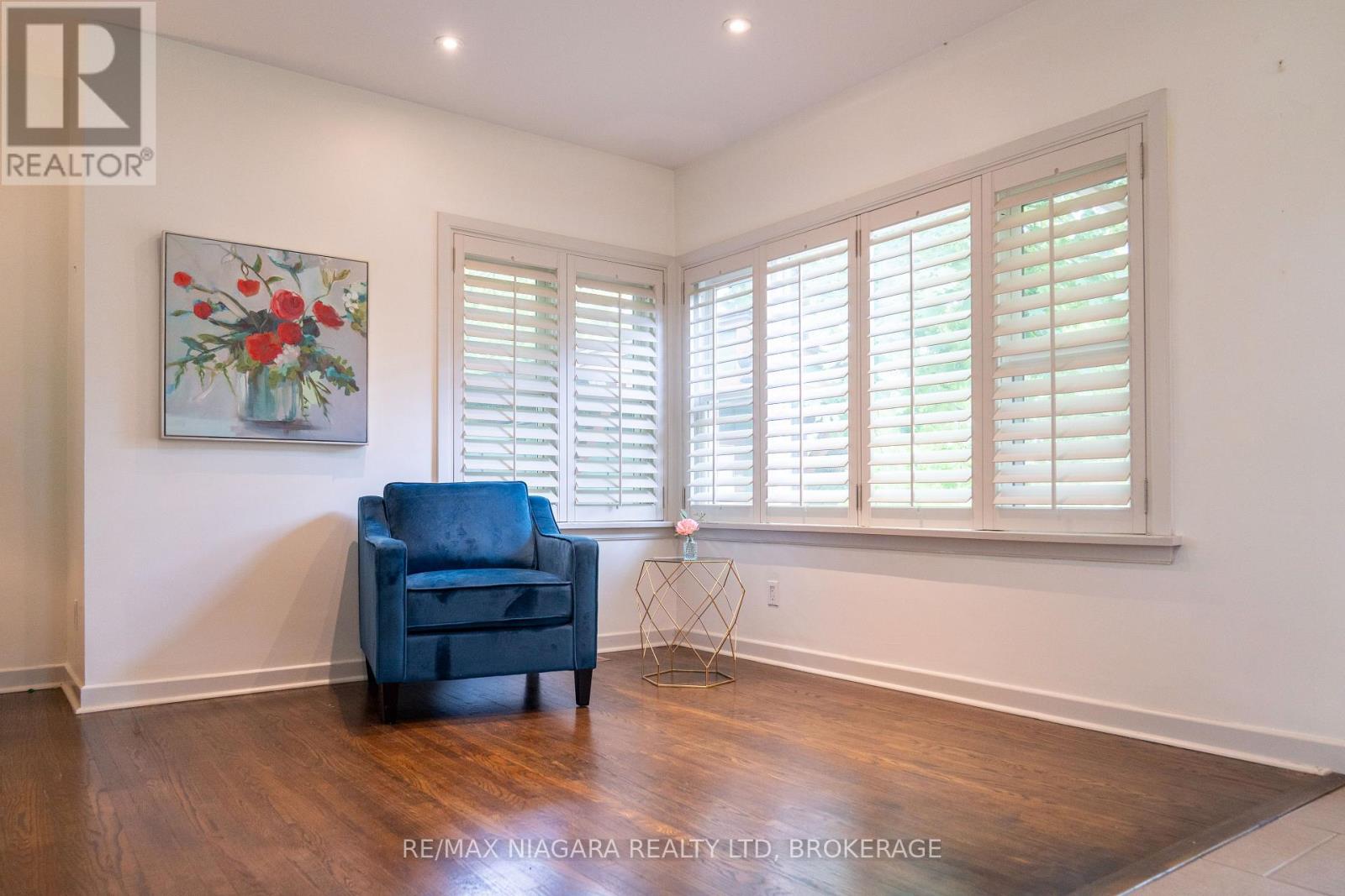 111 Riverdale Avenue, St. Catharines, Ontario  L2R 3S4 - Photo 19 - X12218708