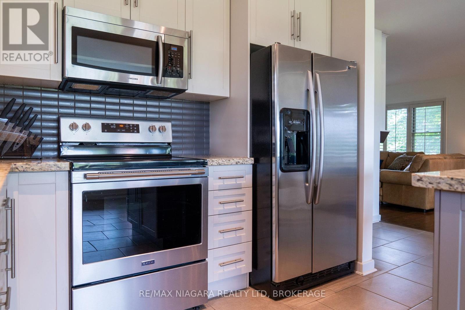 111 Riverdale Avenue, St. Catharines, Ontario  L2R 3S4 - Photo 23 - X12218708