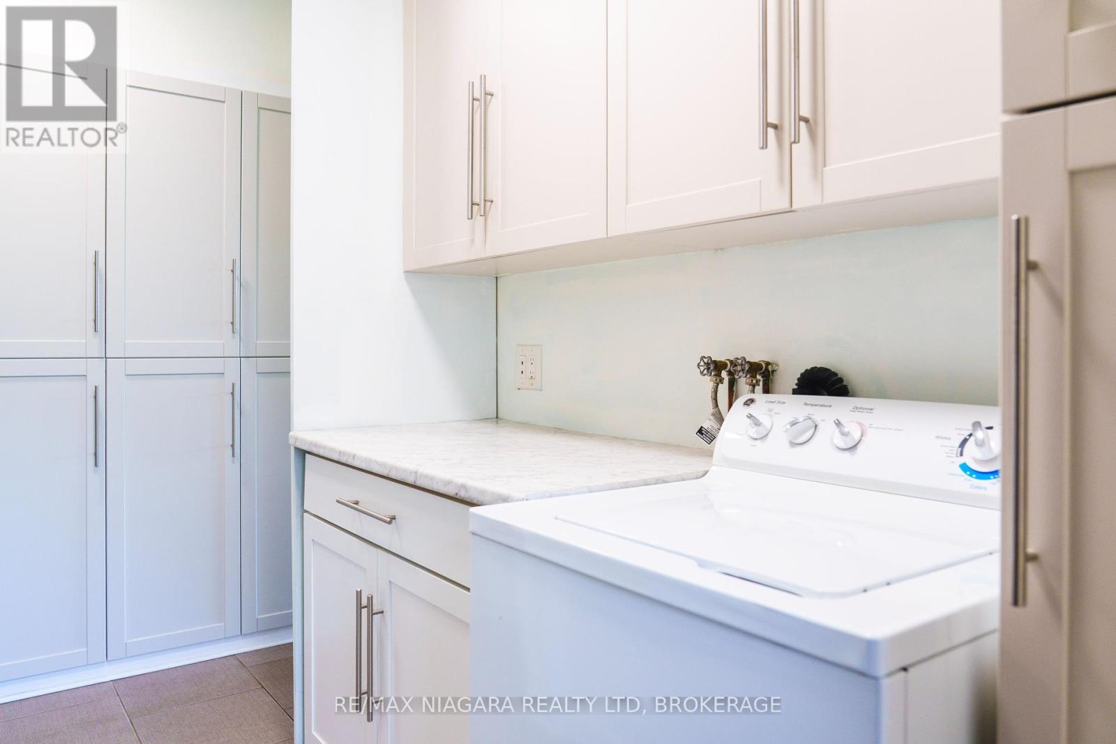 111 Riverdale Avenue, St. Catharines, Ontario  L2R 3S4 - Photo 26 - X12218708