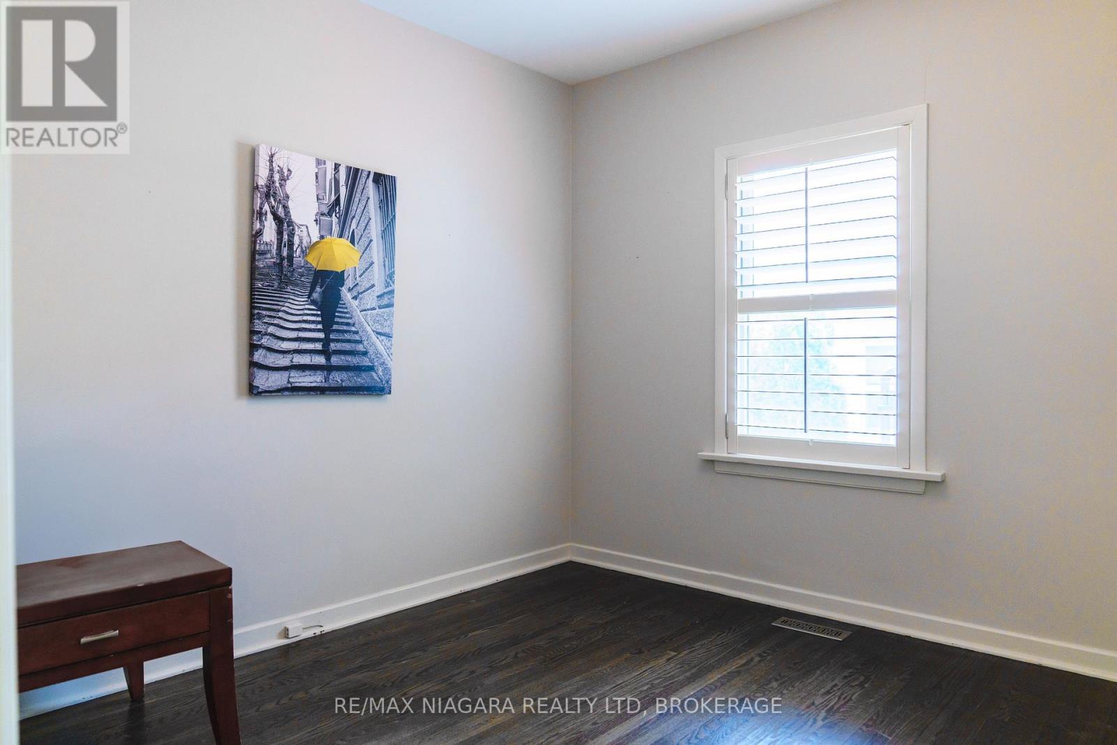 111 Riverdale Avenue, St. Catharines, Ontario  L2R 3S4 - Photo 29 - X12218708