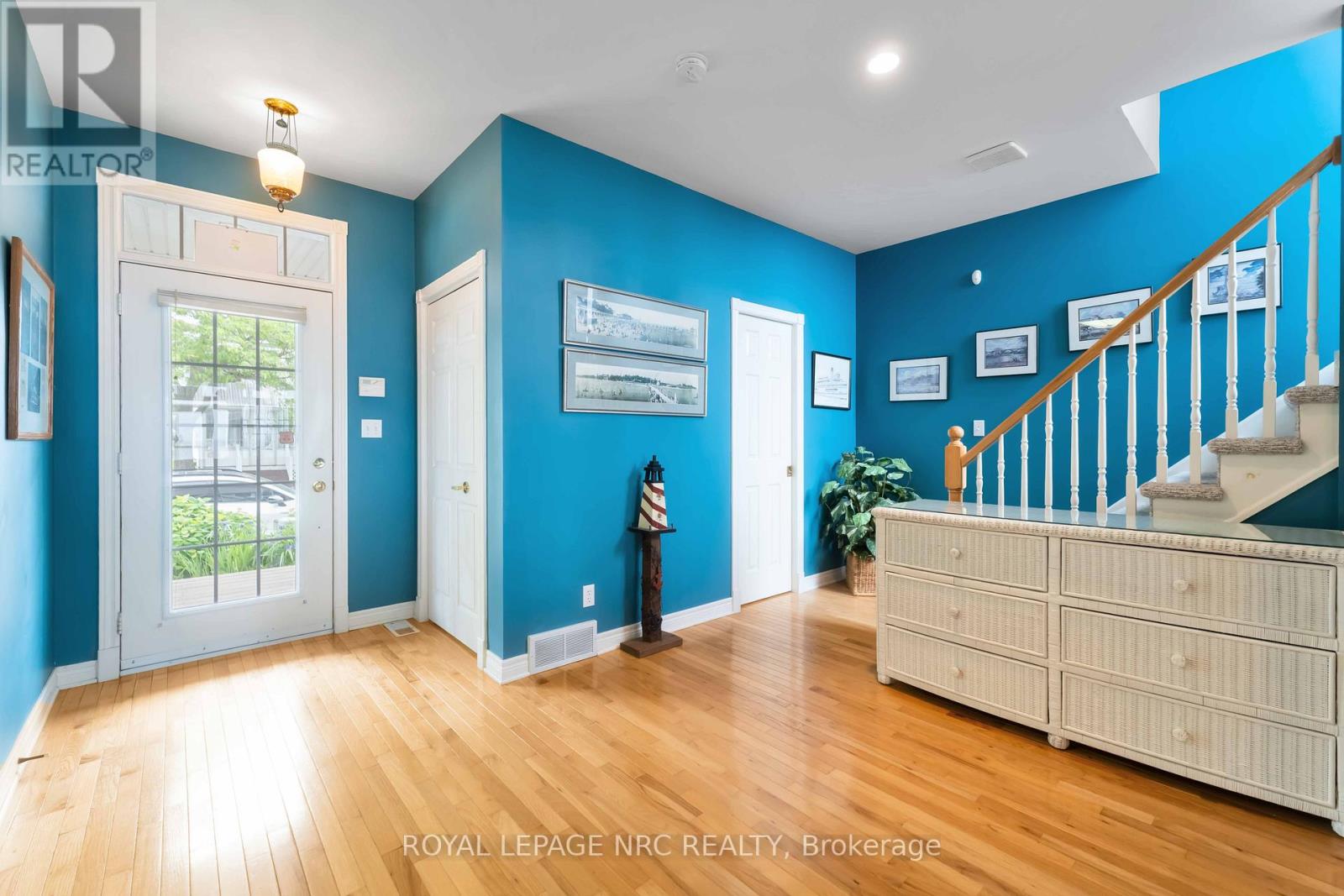 41 Promenade Way, Fort Erie, Ontario  L0S 1B0 - Photo 9 - X12219069