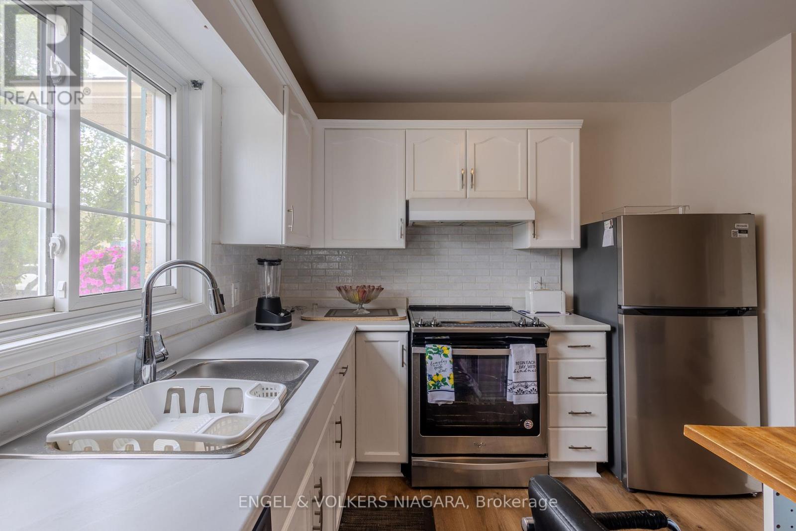 5 - 7470 Monastery Drive, Niagara Falls, Ontario  L2H 3B3 - Photo 12 - X12226891