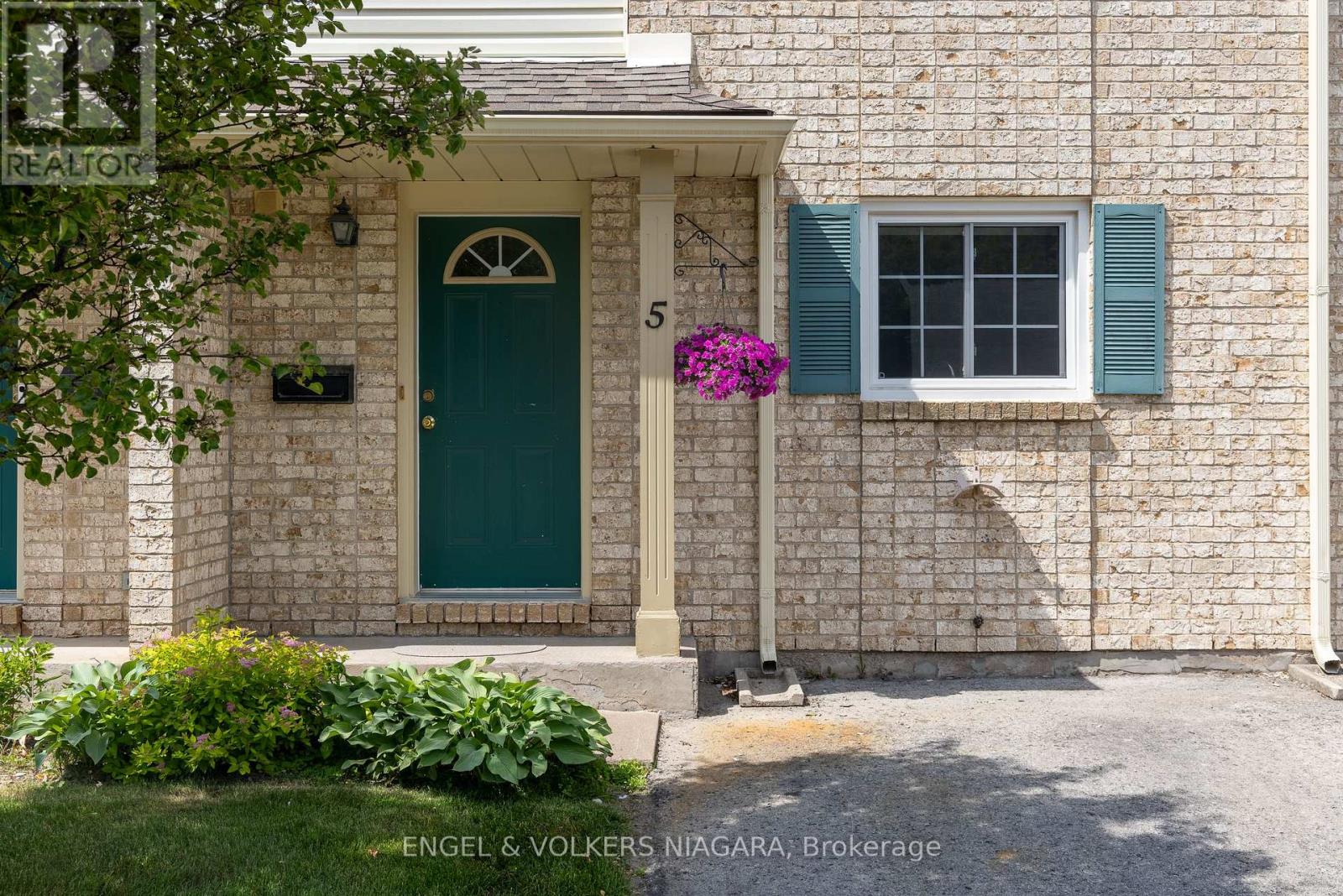 5 - 7470 Monastery Drive, Niagara Falls, Ontario  L2H 3B3 - Photo 2 - X12226891