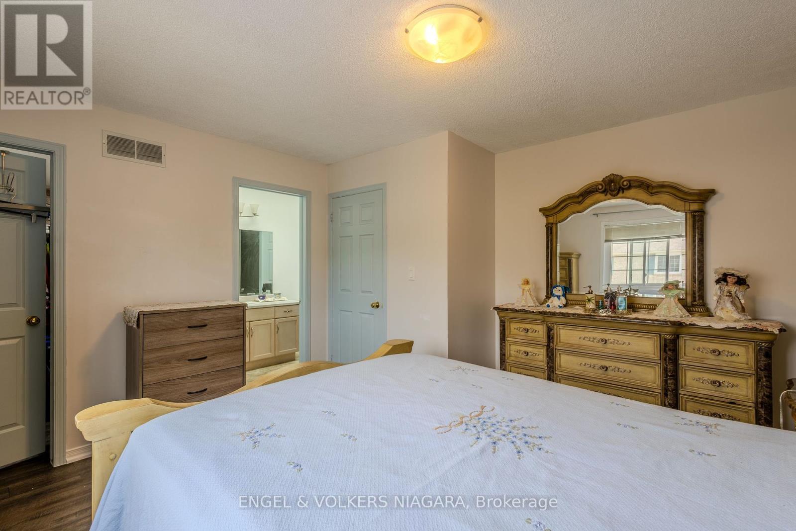 5 - 7470 Monastery Drive, Niagara Falls, Ontario  L2H 3B3 - Photo 20 - X12226891