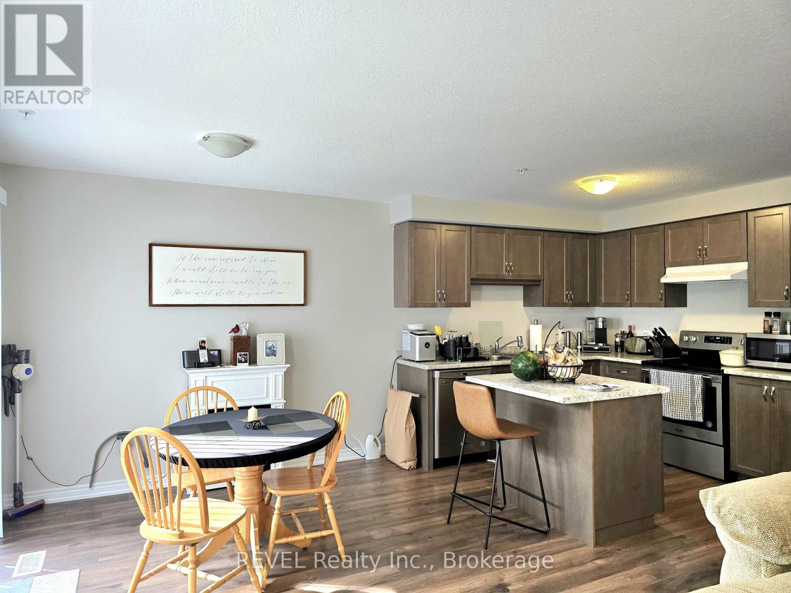 12 - 60 Canterbury Drive, St. Catharines, Ontario  L2P 0E7 - Photo 14 - X12234694