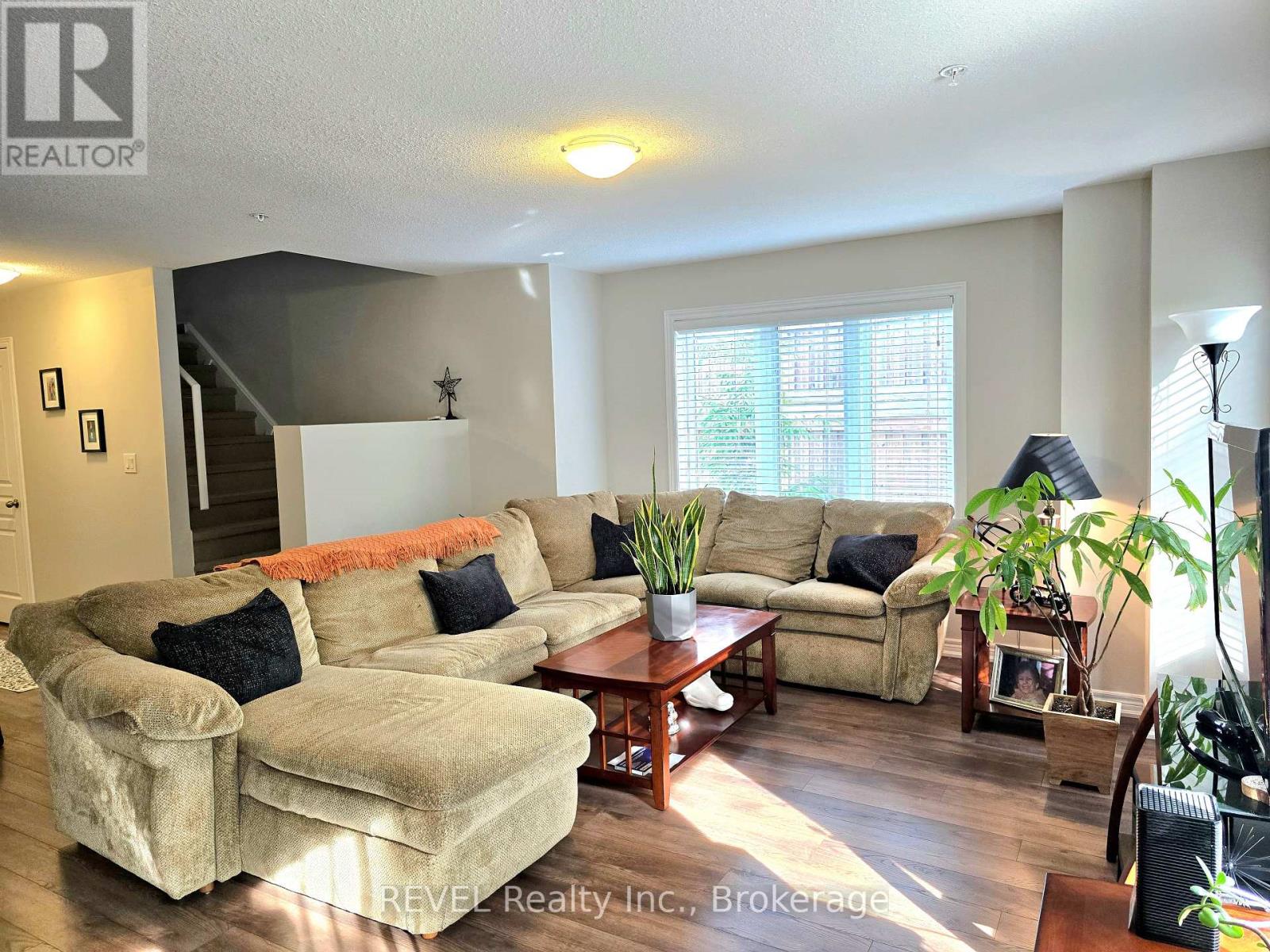 12 - 60 Canterbury Drive, St. Catharines, Ontario  L2P 0E7 - Photo 18 - X12234694