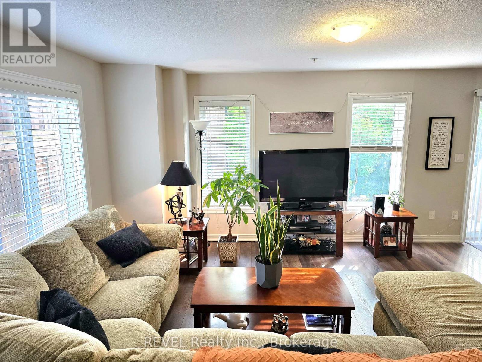 12 - 60 Canterbury Drive, St. Catharines, Ontario  L2P 0E7 - Photo 24 - X12234694