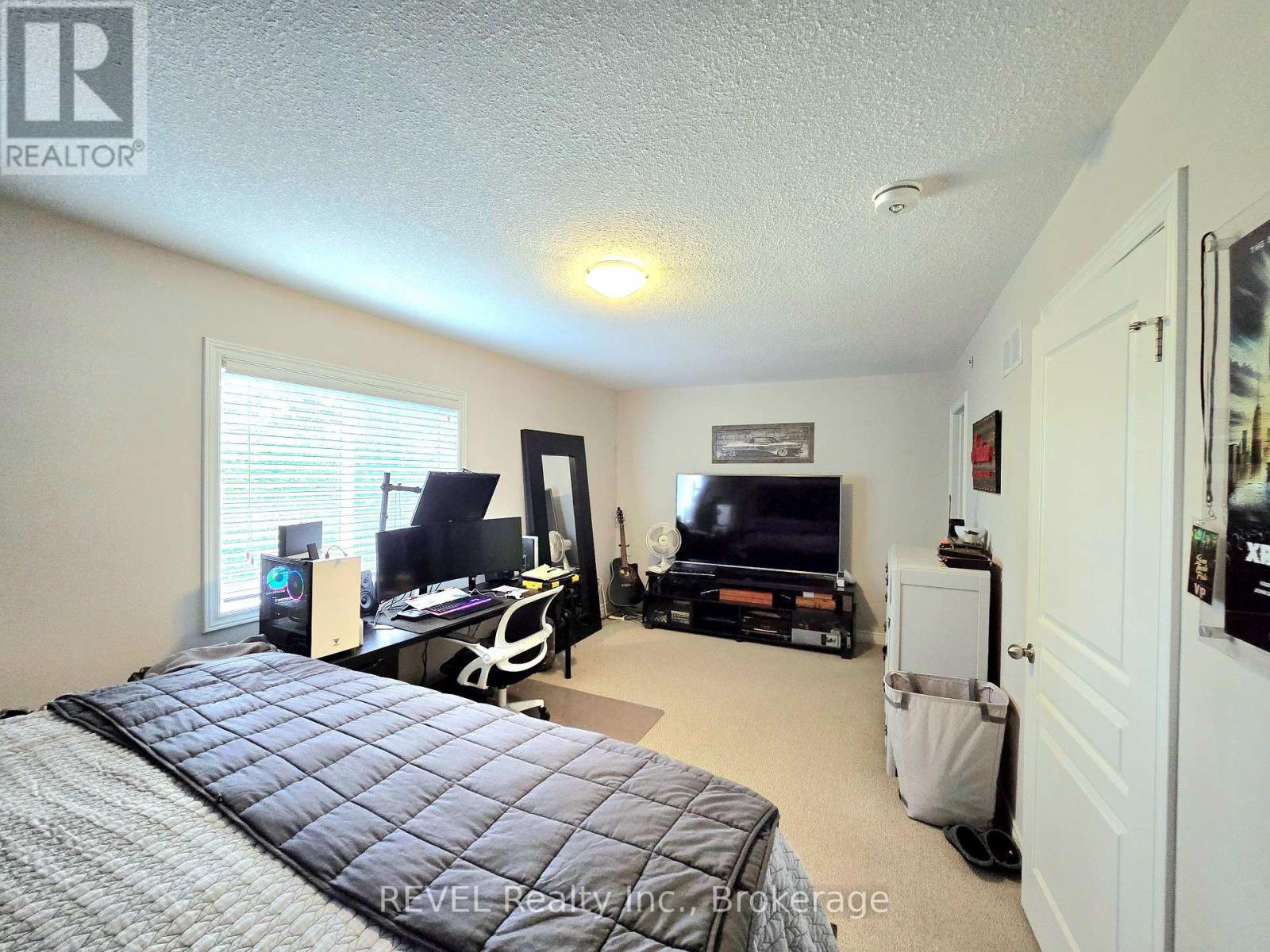 12 - 60 Canterbury Drive, St. Catharines, Ontario  L2P 0E7 - Photo 30 - X12234694