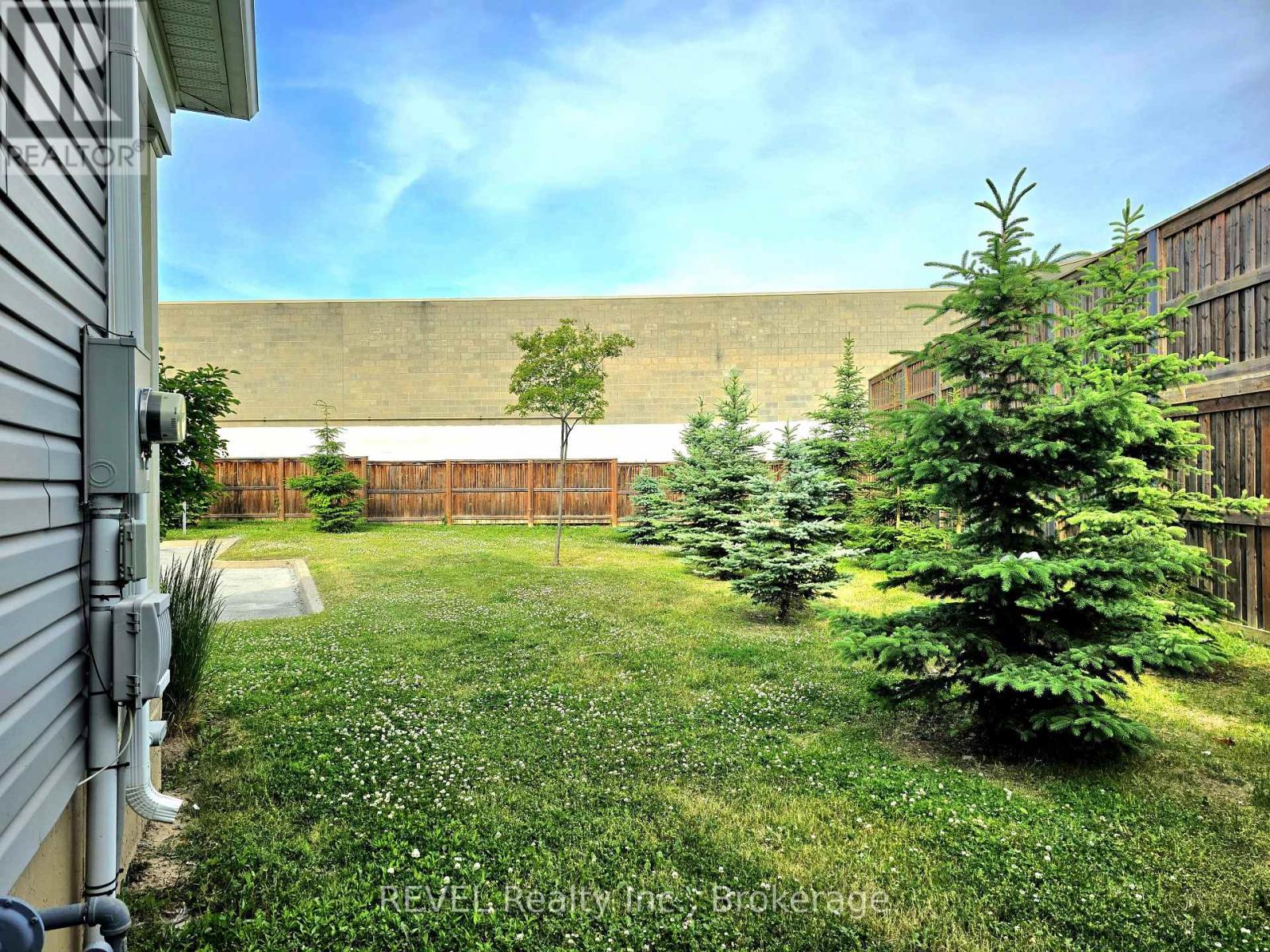 12 - 60 Canterbury Drive, St. Catharines, Ontario  L2P 0E7 - Photo 7 - X12234694