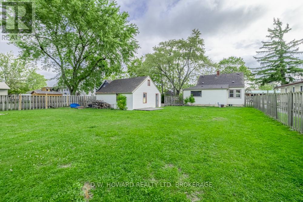 2533 East Avenue, Fort Erie, Ontario  L0S 1S0 - Photo 19 - X12238337