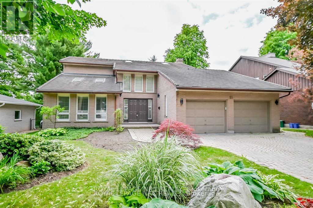 11 Forest Hill Crescent, Pelham, Ontario  L0S 1E1 - Photo 2 - X12239648