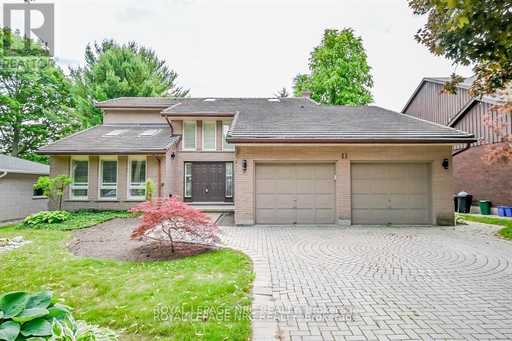 11 Forest Hill Crescent, Pelham, Ontario  L0S 1E1 - Photo 3 - X12239648