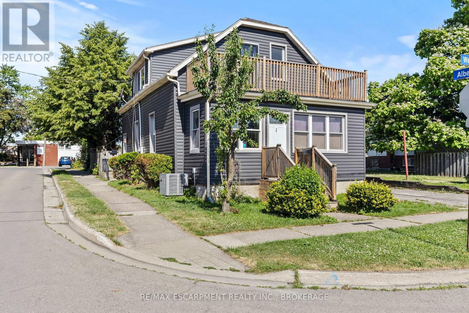 1 West Street N, Thorold, Ontario  L2V 2R8 - Photo 3 - X12242668