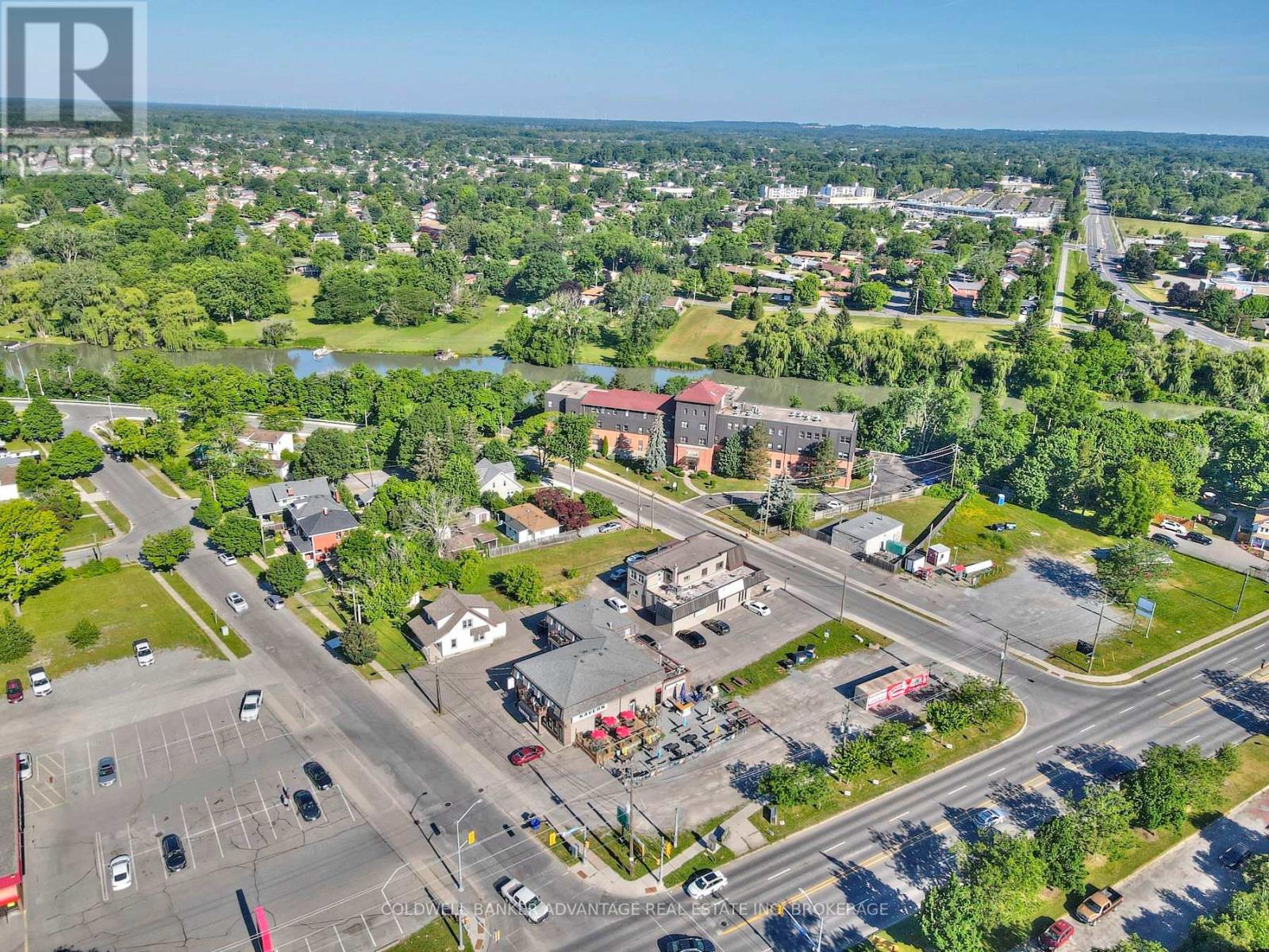 192 Maple Avenue, Welland, Ontario  L3C 5G5 - Photo 4 - X12246455