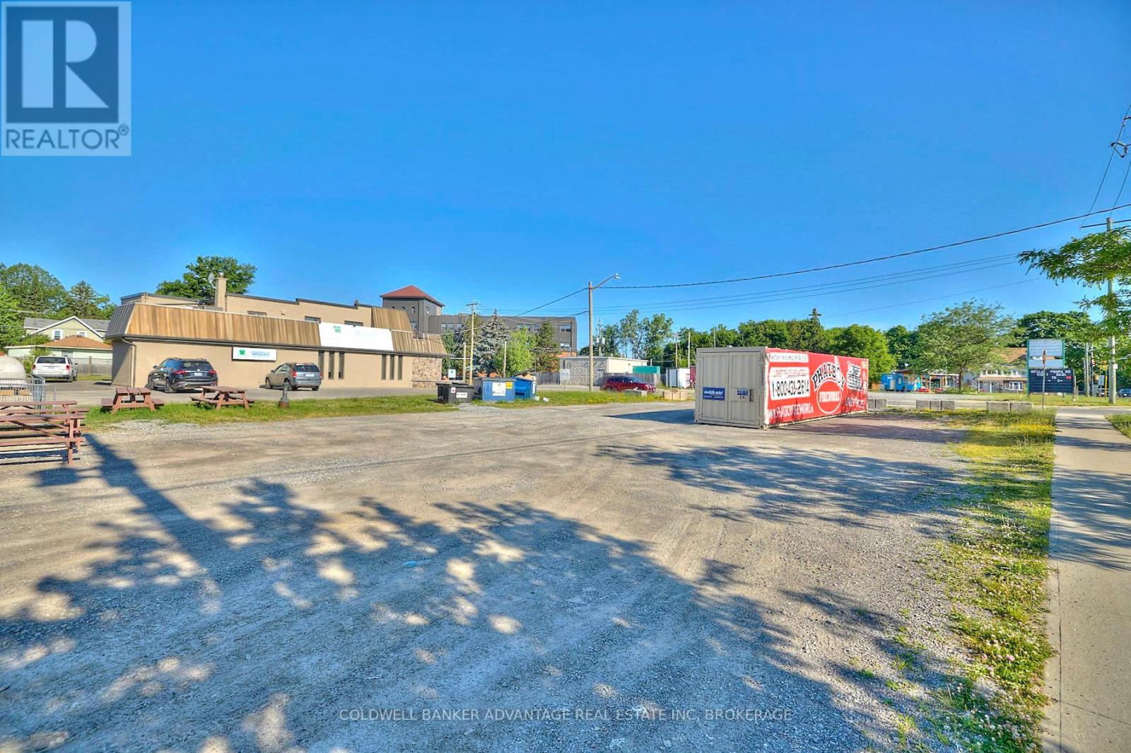192 Maple Avenue, Welland, Ontario  L3C 5G5 - Photo 7 - X12246455