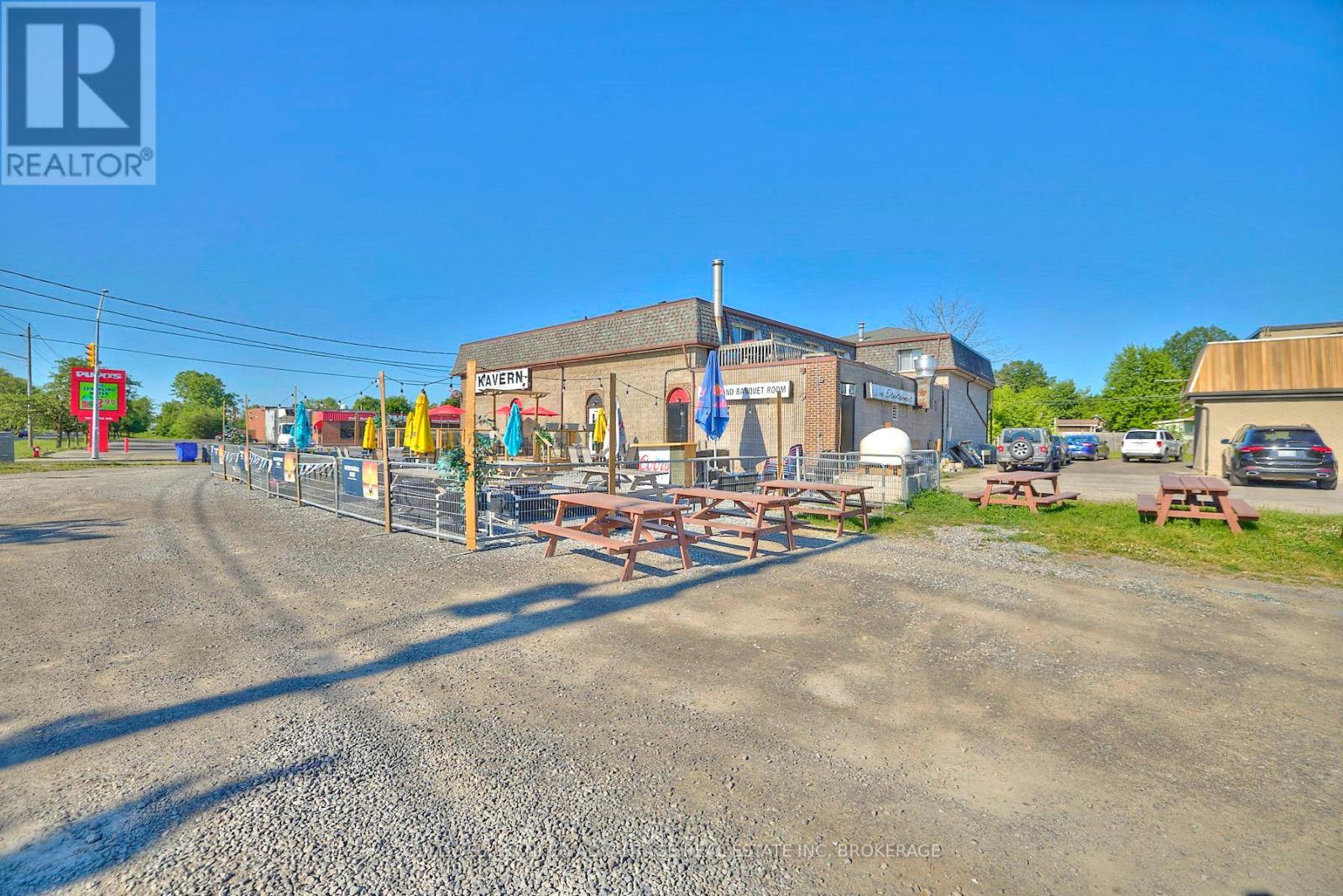 192 Maple Avenue, Welland, Ontario  L3C 5G5 - Photo 8 - X12246455