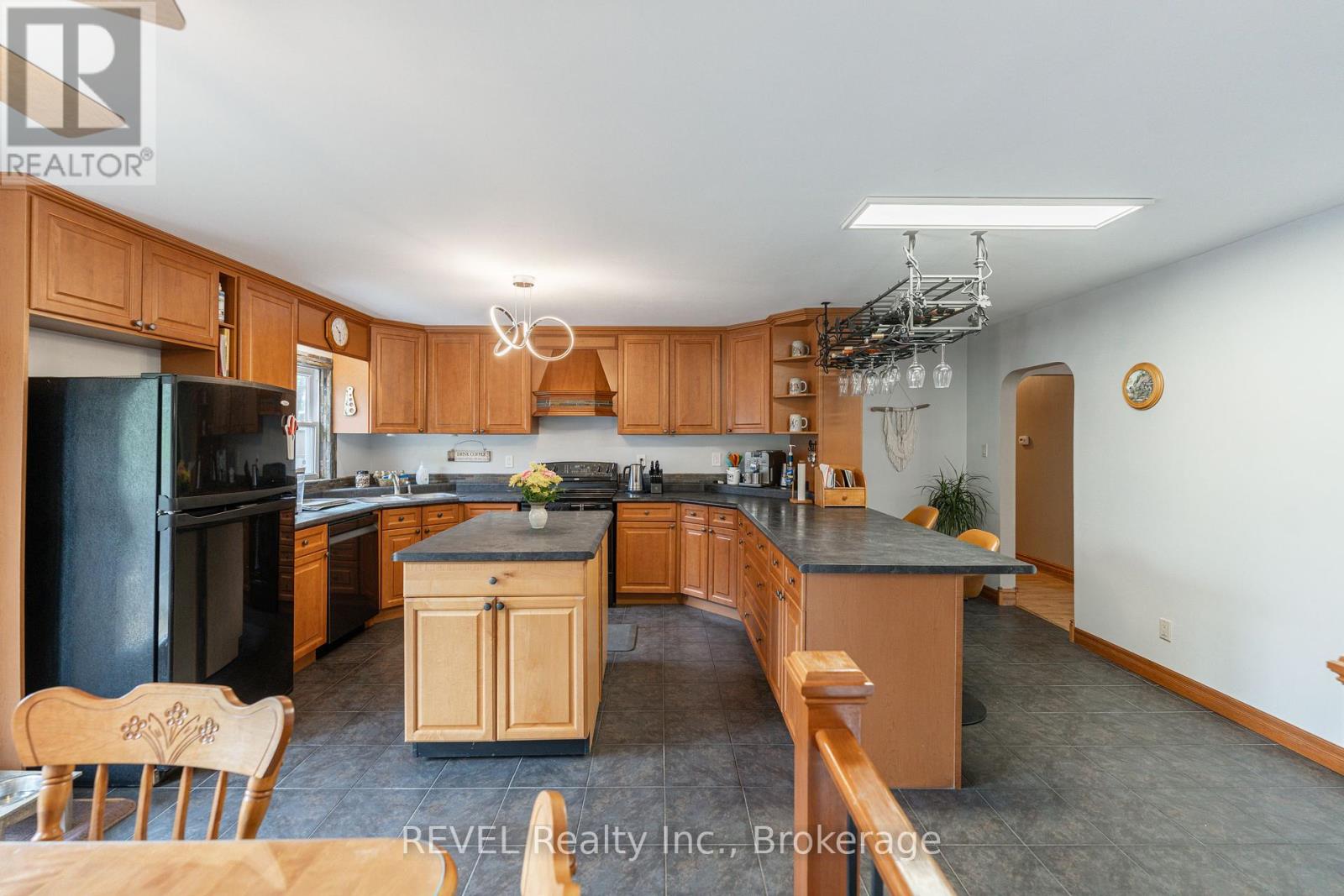 12 Aquadale Drive, St. Catharines, Ontario  L2N 3R6 - Photo 16 - X12253990