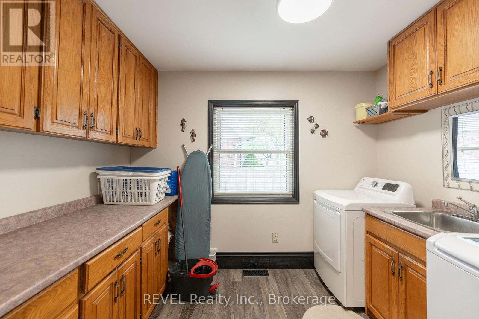 12 Aquadale Drive, St. Catharines, Ontario  L2N 3R6 - Photo 21 - X12253990