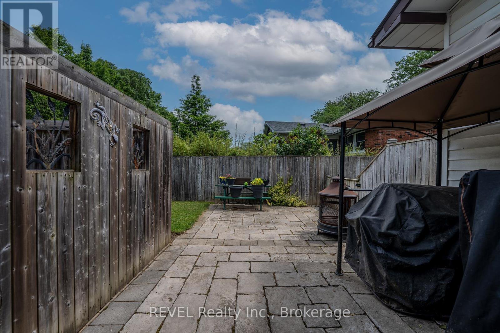 12 Aquadale Drive, St. Catharines, Ontario  L2N 3R6 - Photo 33 - X12253990